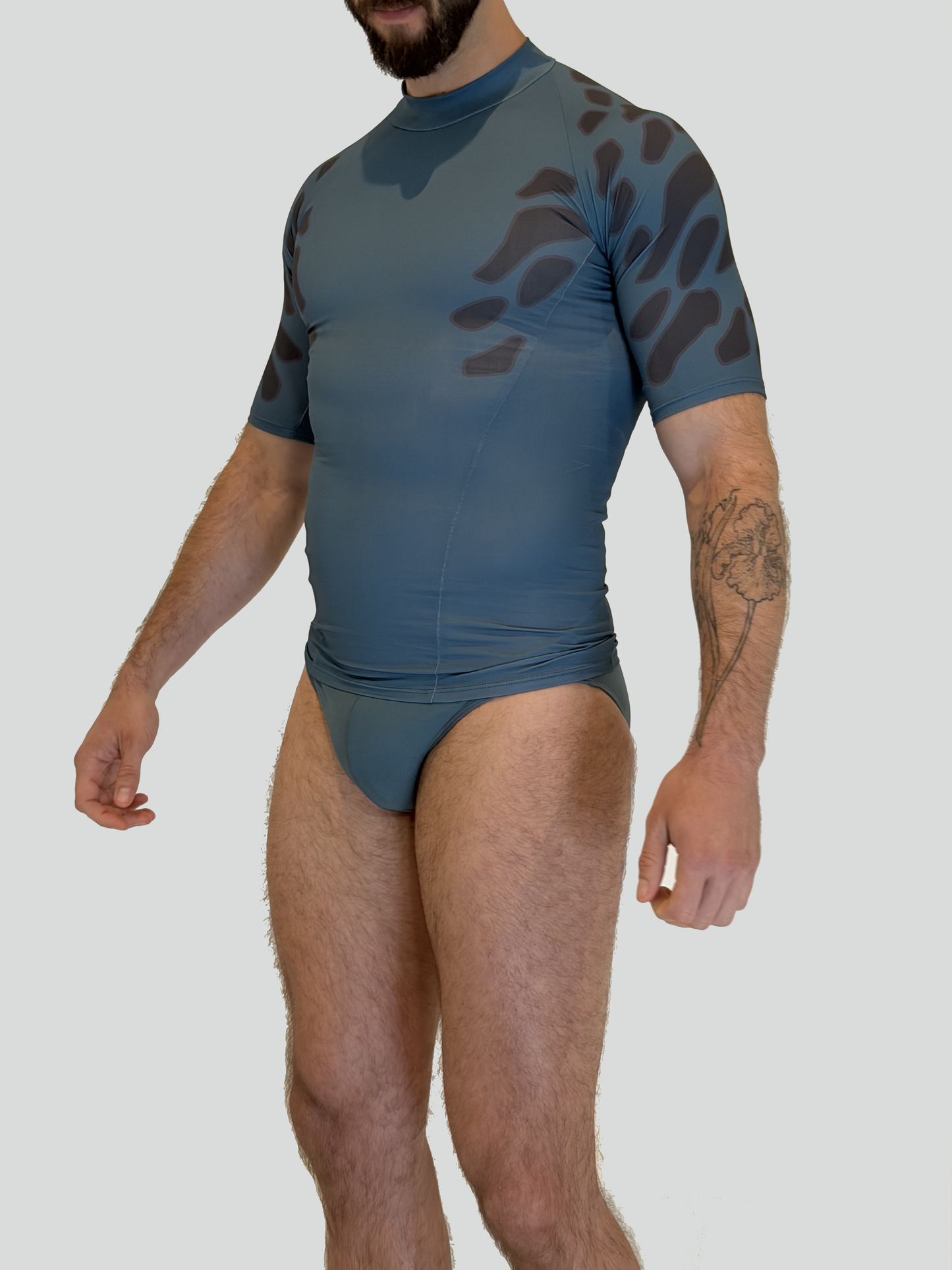 RASHGUARD
